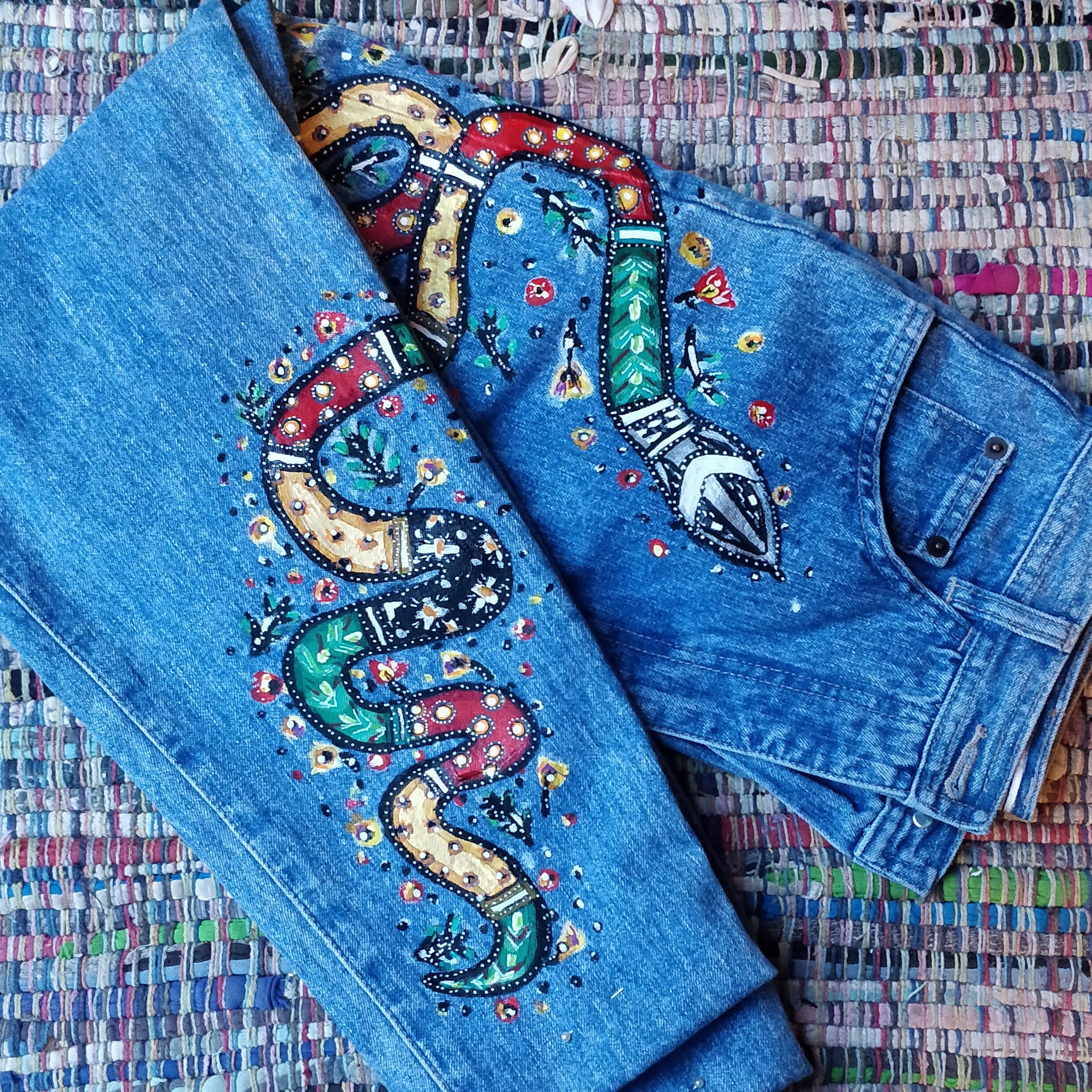 How To Custom Paint Denim Jeans, LV Jeans Tutorial